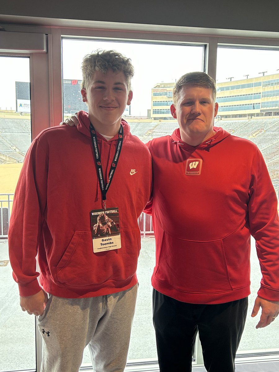 Gavin Toombs (@gavin_toombs16) on Twitter photo Had a great time visiting The University of Wisconsin and attending spring practice. Thanks coach <a href="/NateLetton/">Nate Letton</a> for your hospitality. Had an amazing time!!! <a href="/WisFBRecruiting/">Wisconsin Badgers Football Recruiting</a> <a href="/BadgerFootball/">Wisconsin Football</a> <a href="/FLSFreddies1871/">Fredericktown Athletics</a> Had a great time visiting The University of Wisconsin and attending spring practice. Thanks coach <a href="/NateLetton/">Nate Letton</a> for your hospitality. Had an amazing time!!! <a href="/WisFBRecruiting/">Wisconsin Badgers Football Recruiting</a> <a href="/BadgerFootball/">Wisconsin Football</a> <a href="/FLSFreddies1871/">Fredericktown Athletics</a>