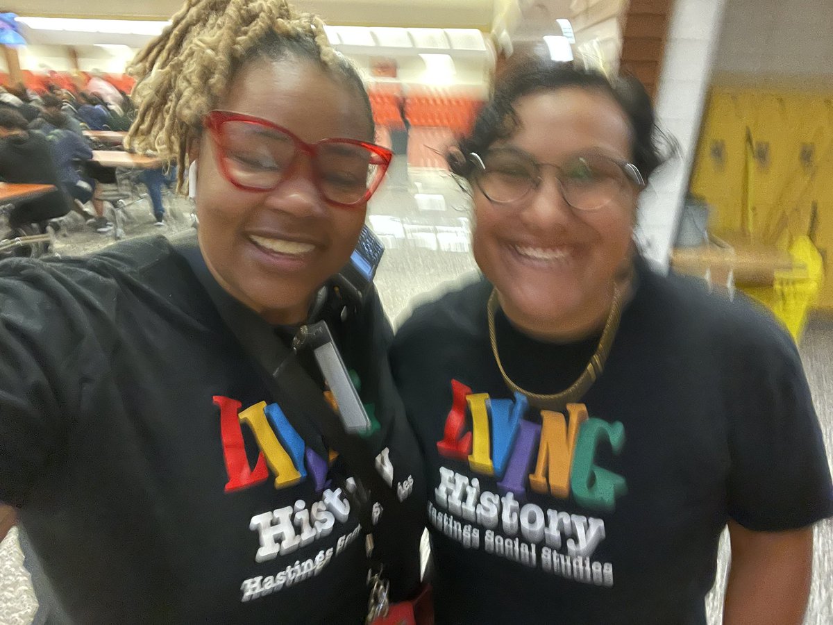APHayes1's tweet photo. Today we did a thing, our 11th grade students took the USH STAAR! They were focused and ready! Our USH teachers worked hard this year and we know we will see the positive results!
#aliefproud
#hastingsbears
#aliefisd https://t.co/W7Vjjx79df