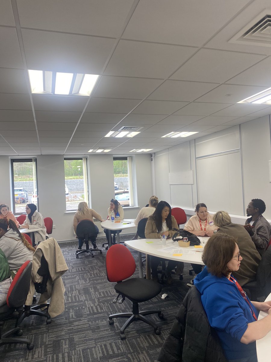 Fabulous IPE day with children’s nursing students and health psychologists. Lots of discussion and interprofessional collaboration @Beckyboden1 @PoveyRachel @buckley_smith @StaffsUni @StaffsUNursing