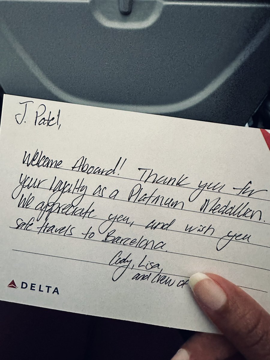 jpatel3's tweet photo. I💜 the handwritten notes from @Delta, esp for long voyages✈️ Off to #Barcelona for my first #CrabWeek w/ @aiven_io 🦀✨#offsite https://t.co/IQNrvbHCYL