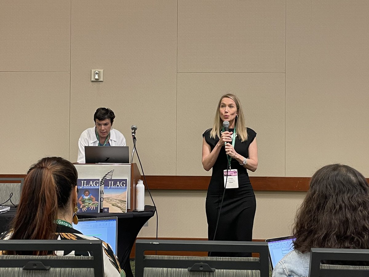 Dr Amber Wutich @AWutich giving JLAG plenary lecture at @AAG mtg @AAG2024 #Honolulu ‘From the Water War to MAD Water Building a Global Agenda for Water Security w Insights from Latin America’ @HWISE_RCN @ASU #anthropology #geography #water