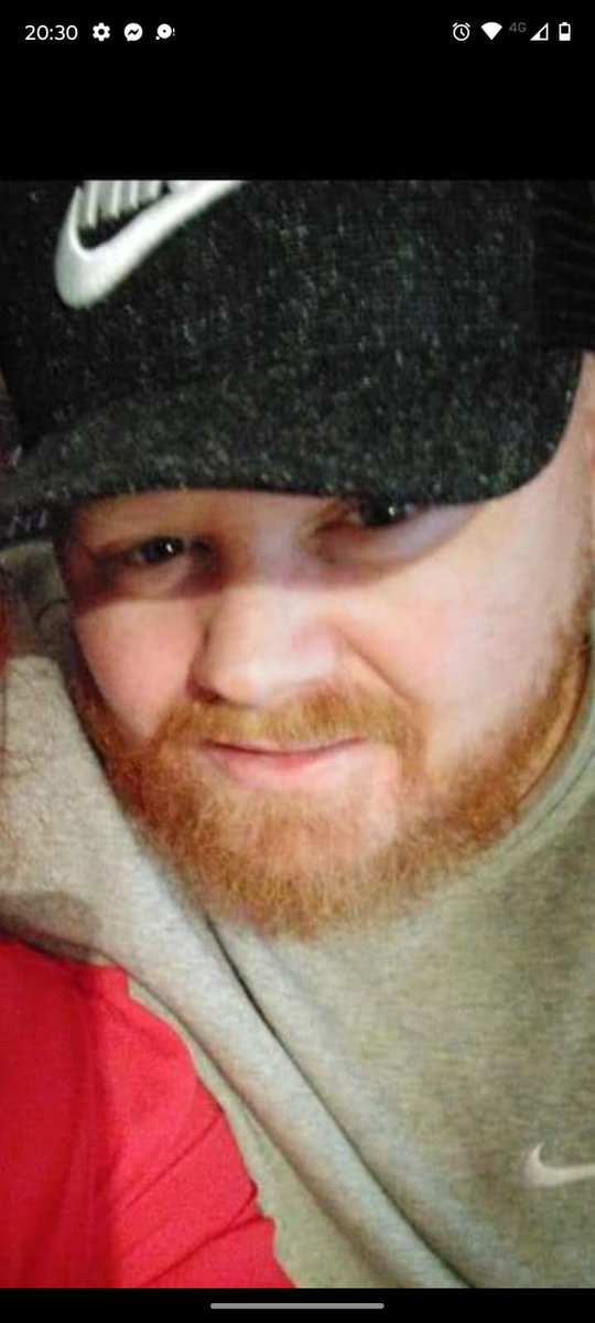 thejournal_ie's tweet photo. Gardaí are asking for help in locating 39-year-old Jason Brady, who was reported missing from Skerries, Co. Dublin on 13 April. 
Jason is  5 feet 5 inches tall, with red hair and a beard. 

Anyone with info can contact Balbriggan Garda Station on 01 8020510. https://t.co/PsmwmR09PY