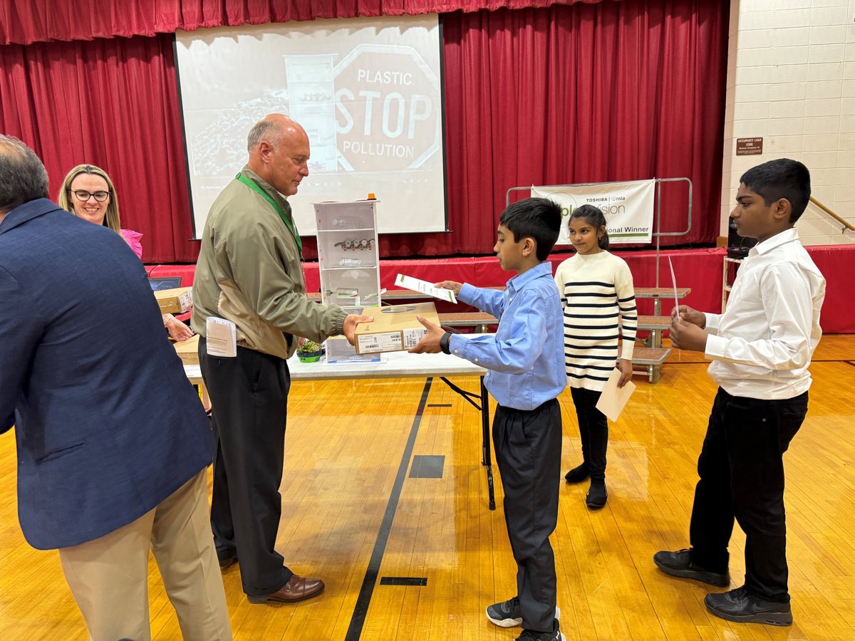 Big congratulations to Aashi, Sanjit, Aadhitiya, and Ariana from Lester C. Noecker School in Roseland, NJ! These brilliant 5th & 6th graders were selected as one of the regional winners for the Toshiba/@NSTA ExploraVision with their innovative Plastivore Trashcan project.