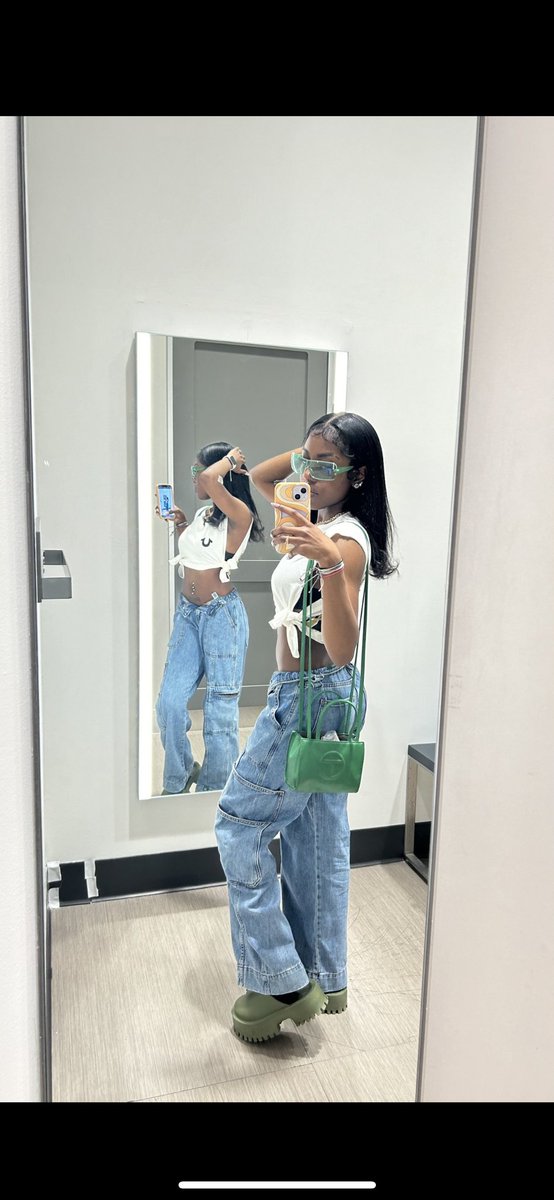 nylamars's tweet photo. ☆☆☆☆☆ 5 star bihhh https://t.co/wRxPlHqQRZ