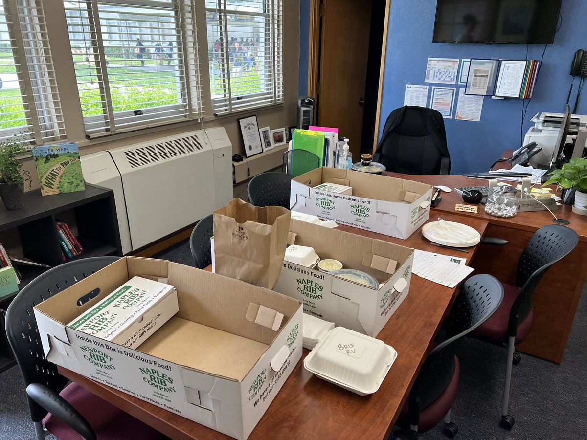 Office lunch provided by Naples Rib Company for @CSFoundation22 fundraiser! Mention Cooper Steinhauser Foundation to help fundraise.