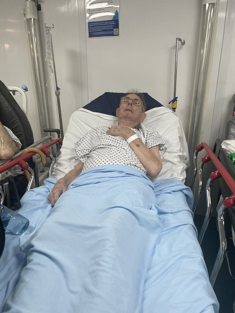 RachelTeee14's tweet photo. @beaglebugle @LiamThorpECHO @caspercarling My father tonight on the A and E corridor ward at Royal Sussex County. Trolleys rammed together. Staff rushed off their feet. And this seems to be the new normal. Appalled. https://t.co/Gtfi4ooo3Y