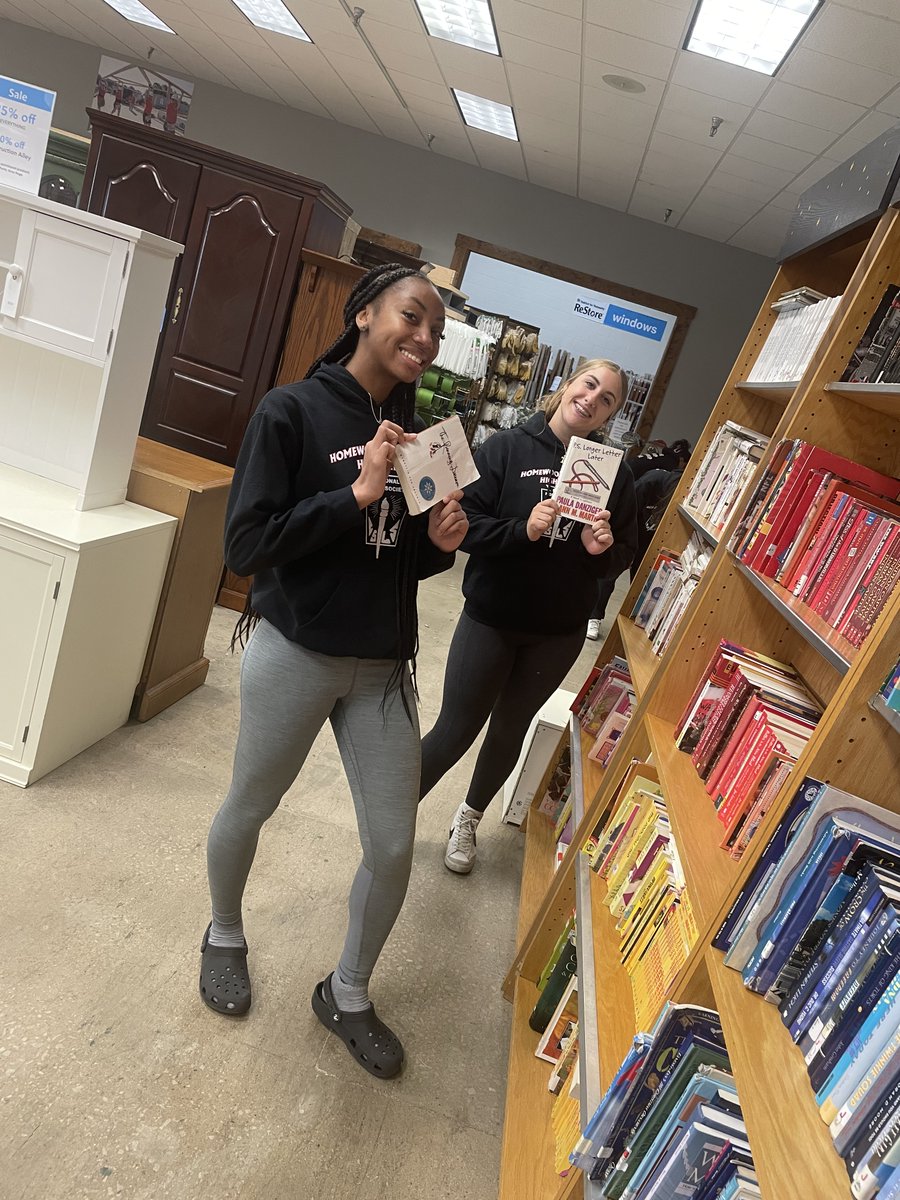 HFHS59's tweet photo. Check out our NHS Junior Board: The Vikings had Volunteer Day at @joliet_restore , which supports Habitat for Humanity's mission of providing affordable housing in Will County.
Junior Board Reps are Jenesys Harris, Maeve McGrory, Elodie Sullivan and Samya Sissac. #GoVikings https://t.co/WVBBk35HTa