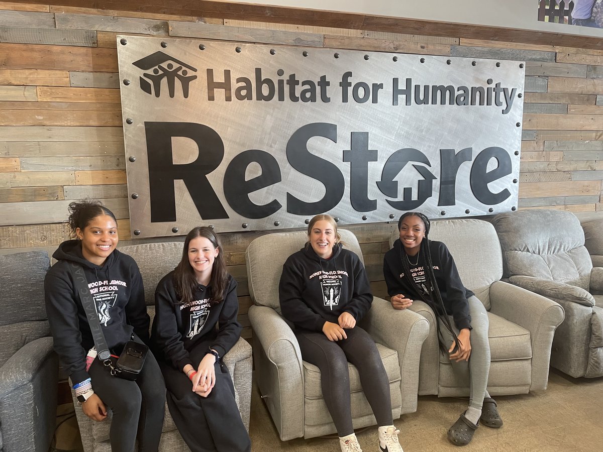 HFHS59's tweet photo. Check out our NHS Junior Board: The Vikings had Volunteer Day at @joliet_restore , which supports Habitat for Humanity's mission of providing affordable housing in Will County.
Junior Board Reps are Jenesys Harris, Maeve McGrory, Elodie Sullivan and Samya Sissac. #GoVikings https://t.co/WVBBk35HTa