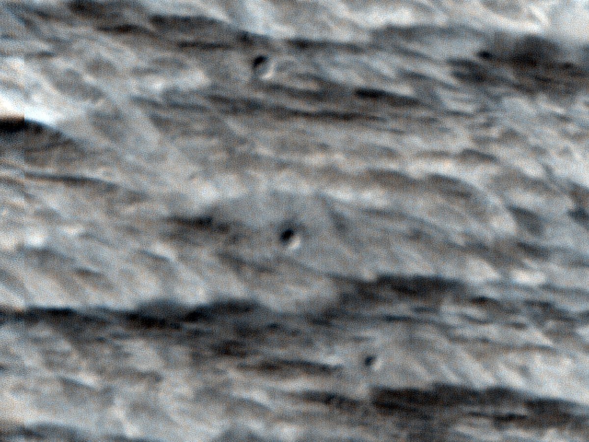 HiRISEWelsh's tweet image. HiPOD: Monitro Safle Newydd Ardrawiad Ceudwll

rhif: ESP_051844_1735
dyddiad caffael : 18 Awst 2017
uchder: 266 km

uahirise.org/hipod/cy/ESP_0…
NASA/JPL-Caltech/UArizona
#Mars #NASA #Cymraeg #Cymru #Welsh