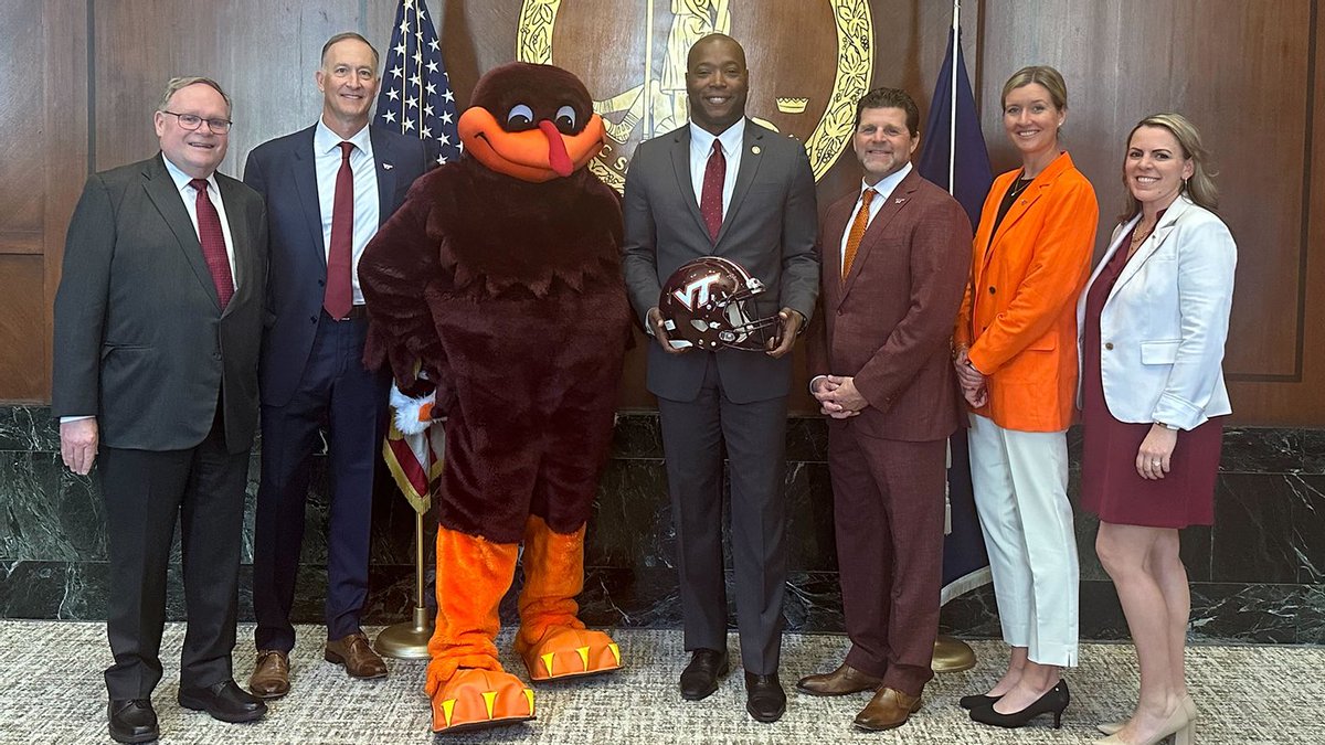 Commonwealth Of VA Signs New NIL Bill; What It Means For #Hokies By @therealdcunna: VA Gov. Glenn Youngkin signed House Bill 1505 Thursday morning in Richmond, unique legislation that puts the Commonwealth at the forefront of the NIL conversation. virginiatech.sportswar.com/free-content/2…