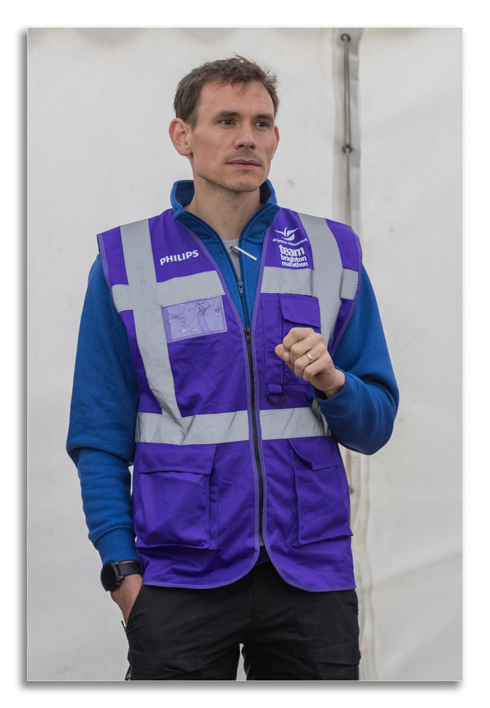 djstottyimages's tweet photo. The BM Medical Team (Research) led by Dr Todd Leckie provided the most acute aspect of care to runners experiencing Heat Exhaustion & deploying the Ice-Cold Water Immersion Kit (I-CWIK) developed by the Royal Marines. Photographs from the pre-Marathon simulation at Grand Ave Tent https://t.co/viYX7qMFXB