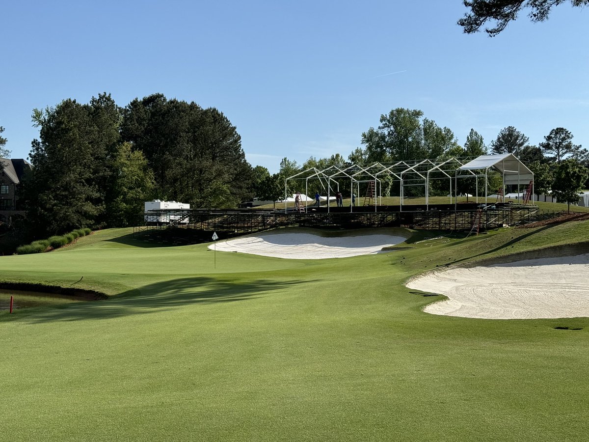 tpcsugarloaf's tweet photo. It’s beginning to look a lot like tournament week! 👀🏆⛳️ #MEClassic #PGATOURChampions #WhereLegendsPlay #TheLoaf https://t.co/1hBt9JZ3KZ