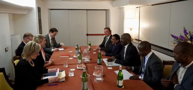 Minister Joly thanked Minister @MS_Merzoug for his representations on behalf of the African Union at the #G7. Canada has a long history of collaboration with partners throughout Africa and our goal is to continue to deepen our economic, diplomatic, and people-to-people ties.