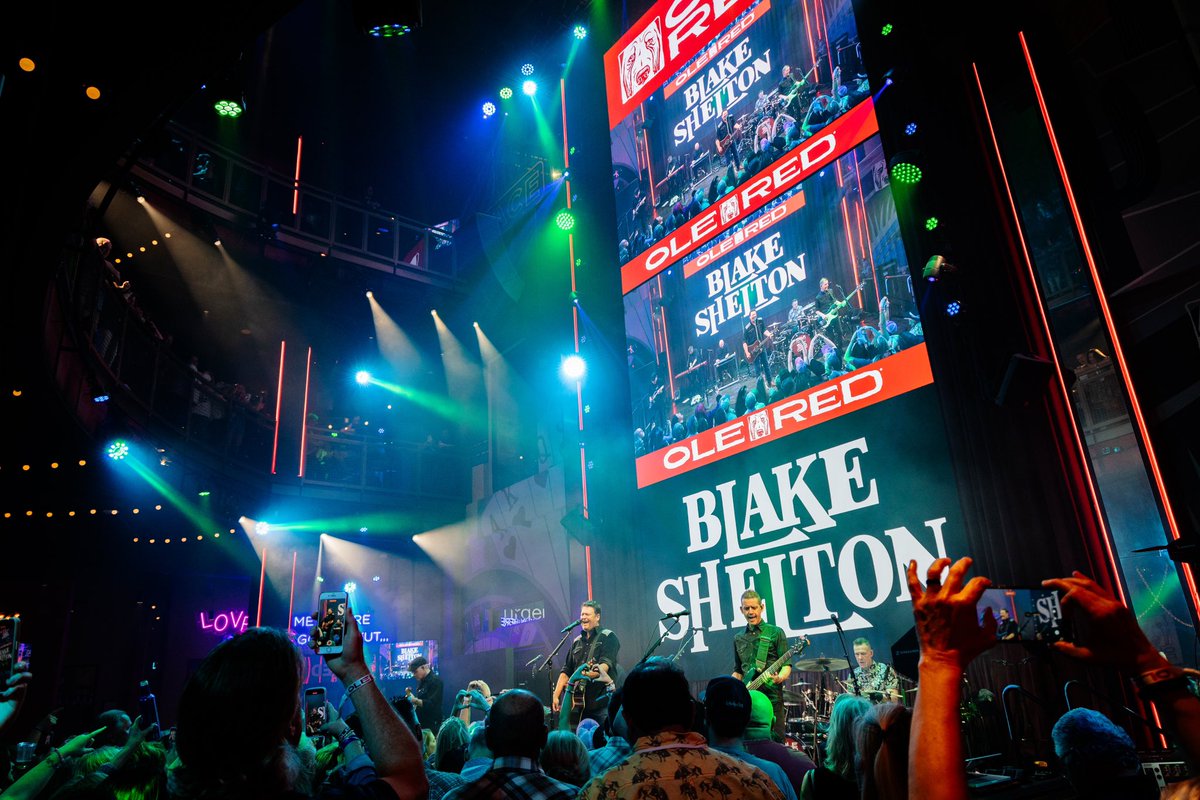 blakeshelton tweet picture