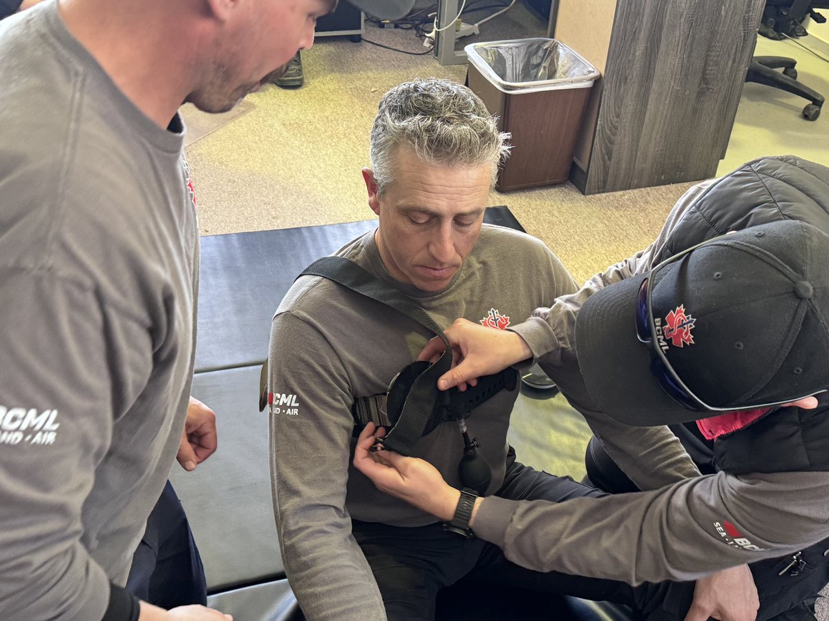 teamBCML's tweet image. One of the WORST medical situations is an uncontrolled bleed! Our #teamBCML crew practiced using the SAM Junctional Tourniquet today which is especially equipped for pelvic fractures, offering immobilization and bleeding control! @sammedical_  #firstaid #medicalresponse #training