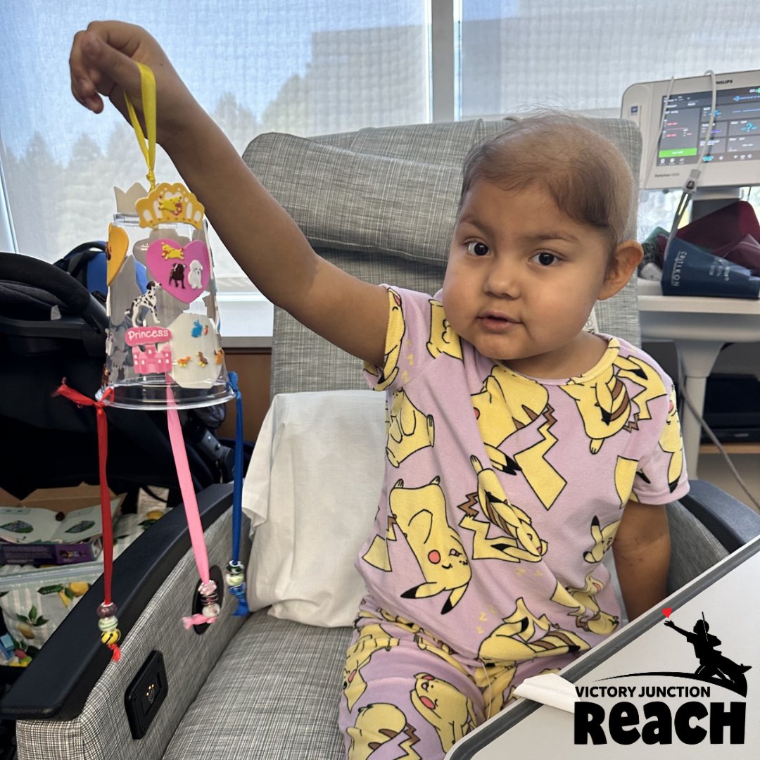 Our REACH program brings VJ experiences to kids with a variety of activities, crafts, & games.🖼️🎨🎲 Like this awesome windchime craft we created with our new friend!😆 REACH makes Camp fun accessible whether it be bedside or in playroom spaces across the Carolinas & Virginia!