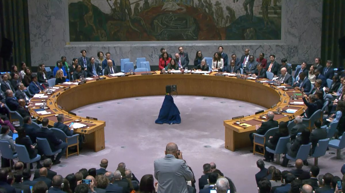 #BREAKING United States vetoes Security Council resolution recommending observer State of Palestine be granted full United Nations membership Result of the vote: IN FAVOR: 12 AGAINST: 1 ABSTAIN: 2