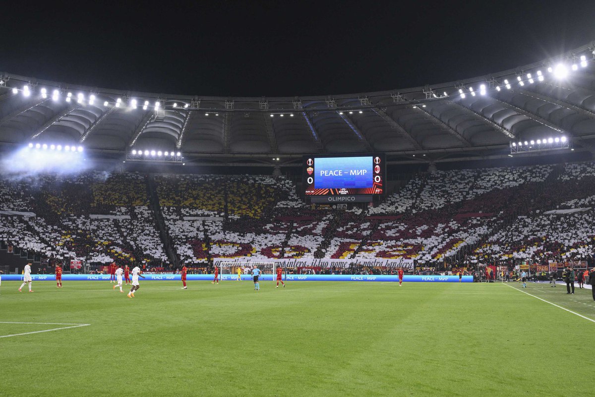 La sostanza del Capitano. La generosità di Stephan. La fame di Tammy. La decisività di Gianluca. La classe di Paulo. La sicurezza di Mile. La presenza di Leandro. La spinta di uno stadio intero. In una parola sola: Romanismo. Nella notte di Antonio, la Roma oggi non ha…