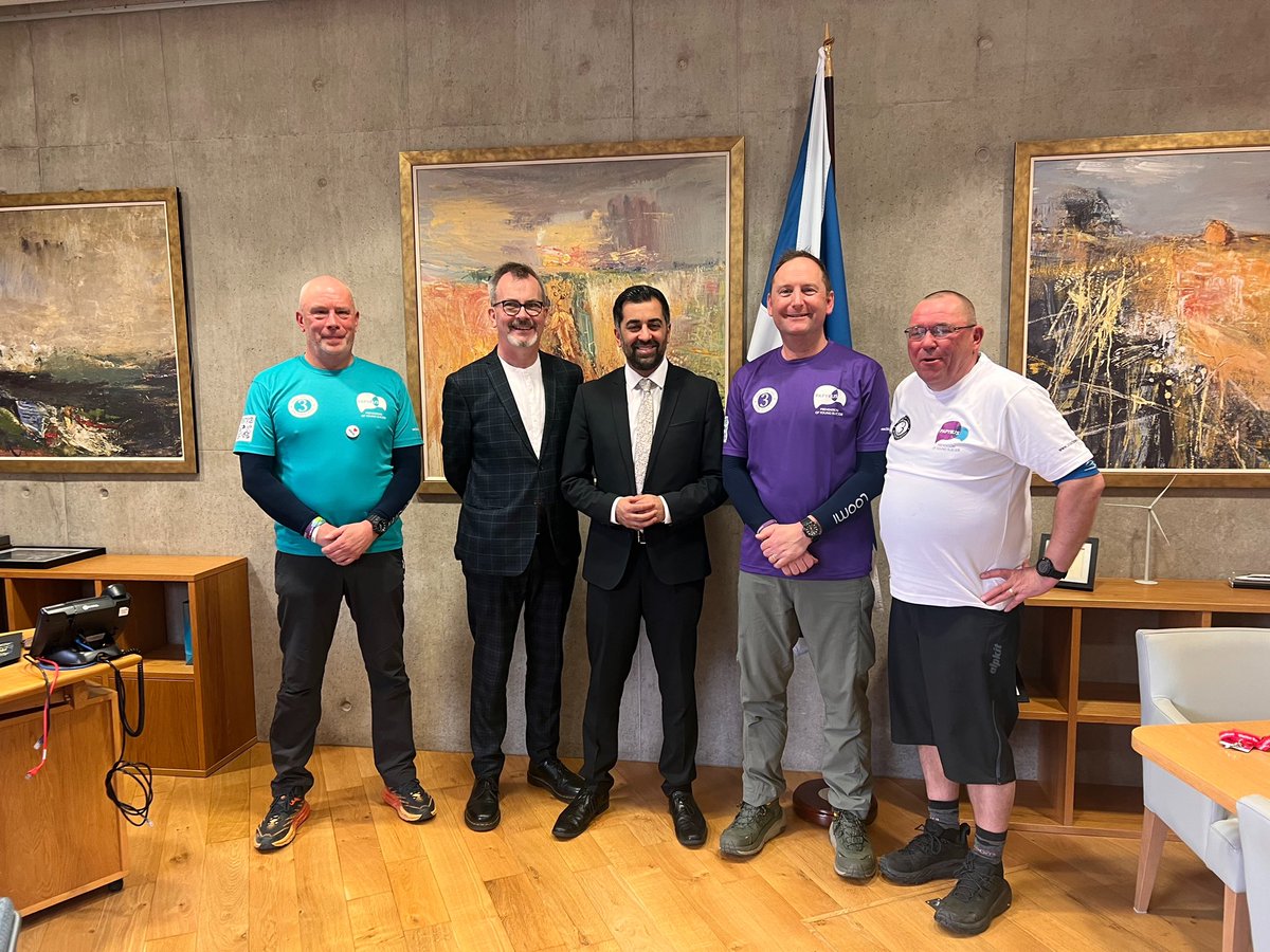Genuinely good to meet @HumzaYousaf, Scotland’s First Minister, and discuss young suicide prevention in Scotland on behalf of @PAPYRUS_Charity with the @3dadswalking. Cutting thru anachronistic obstacles. Fighting for LIFE for/with children and young adults.🚶🏻 🚶🏻 🚶🏻#500Miles 🎶🏴󠁧󠁢󠁳󠁣󠁴󠁿