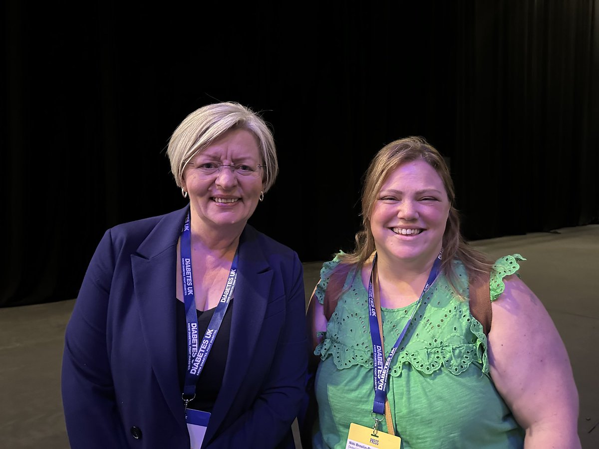 WhatNikiDidNext's tweet image. I think meeting @janespeight &amp;amp; being able to briefly share how her work has inspired &amp;amp; impacted me is a highlight I will treasure from #dukpc24 #dedoc° 

(I’m not sure why my eyes appear closed in all photos today though)