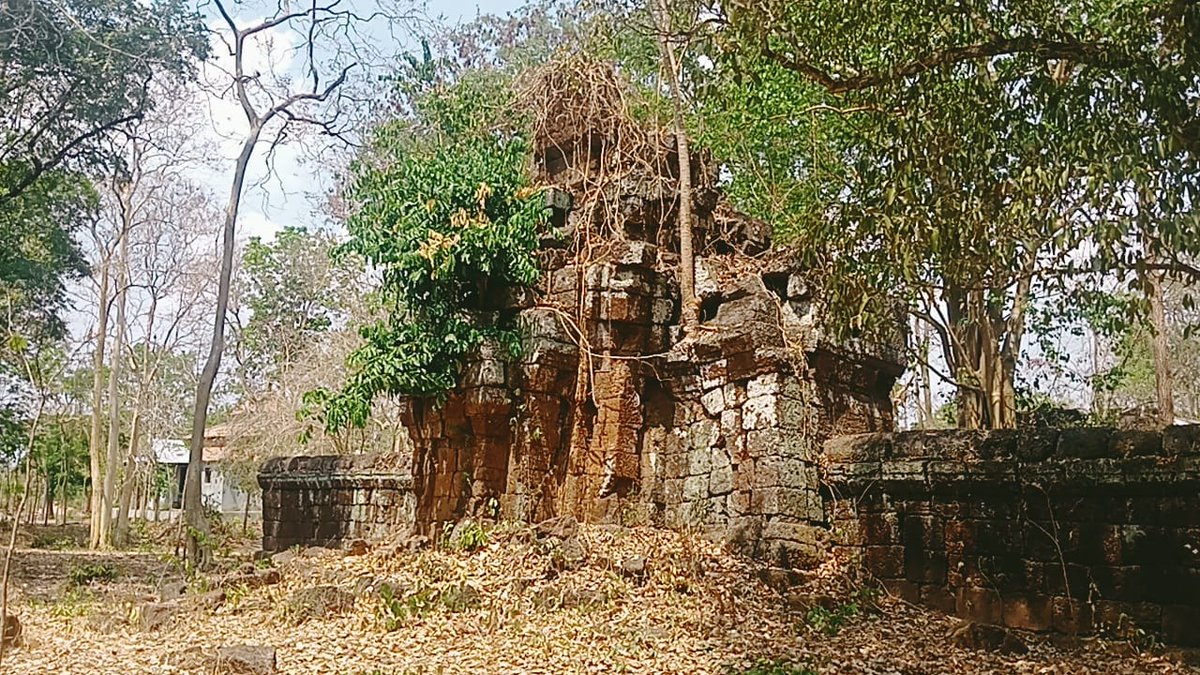 11th century Hindu temple that was called by villagers: Prasat Boeng Sar Sar Tred temple, 120km Southeast of Angkor Wat, Chi Kraeng district, Siem Reap province. Pic. Dry season. Support and help us for fuel. ABA 001970491 Under Yun Wanna to explore the temples in remote regions