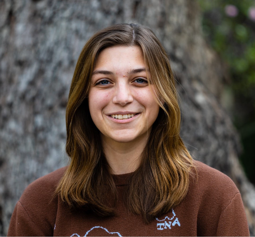 Congratulations to Adrian de Almenara (G2) for receiving the NSF GRFP and to Chloe Cerione (G2) for receiving an honorable mention! We are proud of you both!!!