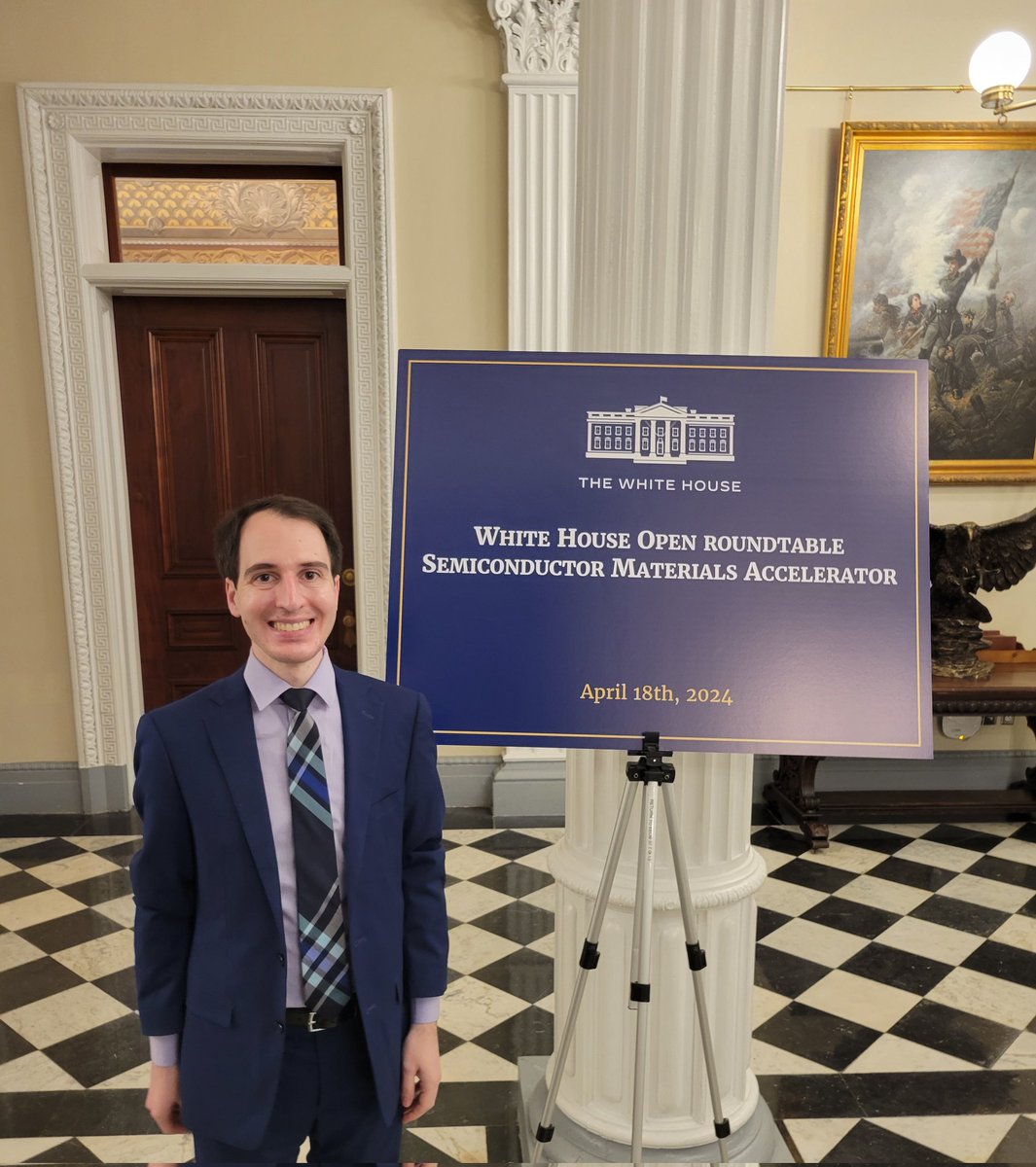 Got to spend the day on the @WhiteHouse grounds with @WHOSTP to discuss AI and automation in materials design and manufacturing! Very thought-provoking meeting with great folks across disciplines and sectors. P.S. I think I've found my new home. Plenty of eagle decor! 🦅🇺🇸