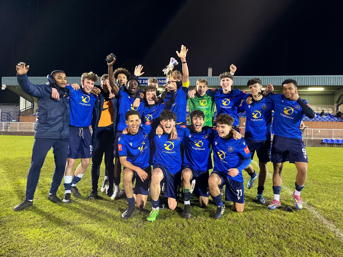 @IsthmianLeague Champions…@surreyfa County Cup Winners…

What a Team I play with!! Up the Met!!!👌⚽️🔵💙 @MPFCAcademy @MetPoliceFC