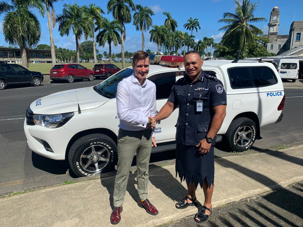 We were honoured to farewell Divisional Police Commander, SSP Wate Vocevocewavivi ,this week before he travels to the UK for the International Leadership Programme at the UK College of Policing. Sota tale and Vakanuinui vinaka! @fijipoliceforce @CollegeofPolice 🇫🇯🇬🇧