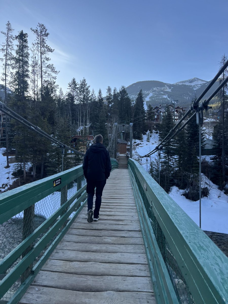 Tripz4Less1's tweet photo. Day 36 
A day with minimal talking to myself 
Skiing Panorama mountain resort 
Ripping groomers with an Edmontonian 
Sorry about the double black Teagan 😅
Start of the long drives 

PB 
Food $56c
Gas $50c
Sticker $5c

Saved 
Lift ticket $145c 
Hotel $110c

#ski #with #friends https://t.co/5cRINTVkk9