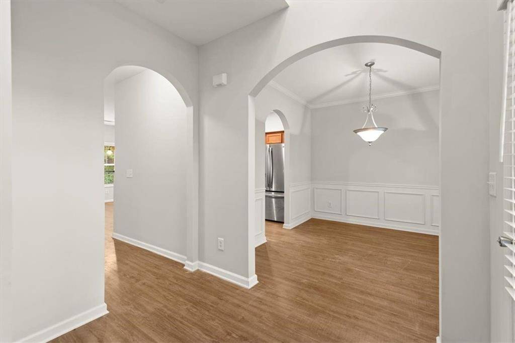 DavisTeamRE's tweet image. 2848 Suttonwood Way, Buford, GA 30519 just hit the market! #BufordHomesForSale #30519 #BufordGA #DavisTeamRocks 
Take a look at this awesome space: eastgahomes.com/d8qyi5eg
