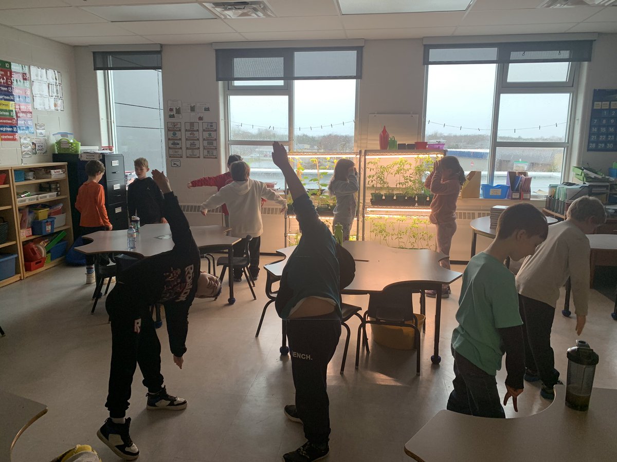 Ms. Petten's Class tweet media