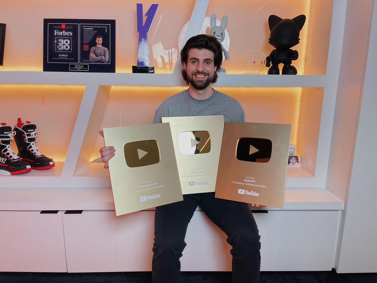 3/3 One Million Subscriber plaques achieved! Next up: 10 Million 💎