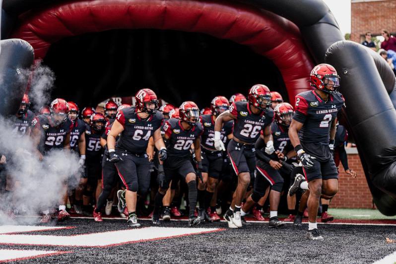 Special thanks to @LRBearsFootball for coming out to check out prospects at Princeton 🔵🟡. Great to see highly-successful programs still recruiting high school student-athletes.