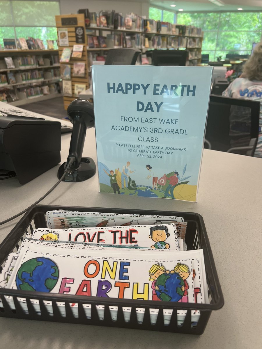 Stop by our local Wake County Public Library -Zebulon branch to get an  Earth Day 🌎bookmark from East Wake Academy’s 3rd graders! They are colorful and some even include a joke😂 @astancilEWA @EASTWAKEACADEMY