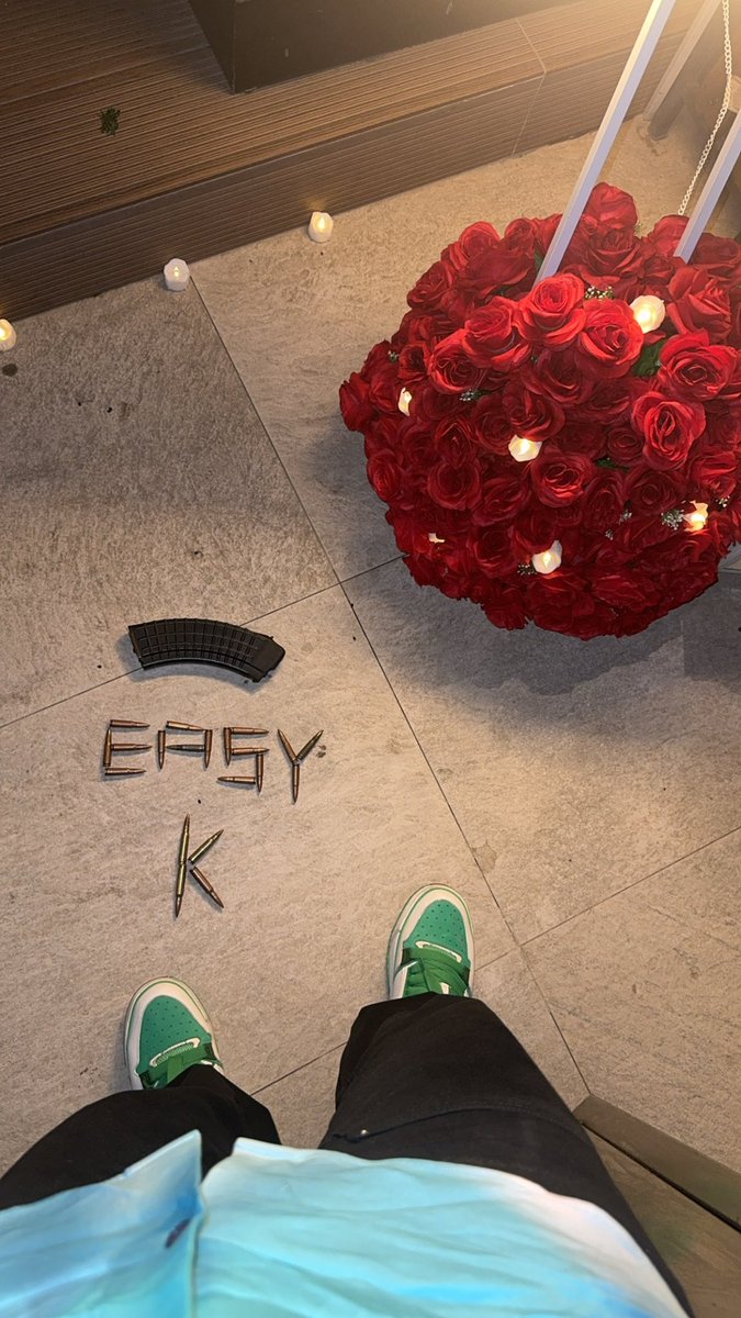 notEezzy's tweet photo. 🔫 https://t.co/2zFkUNUMcm