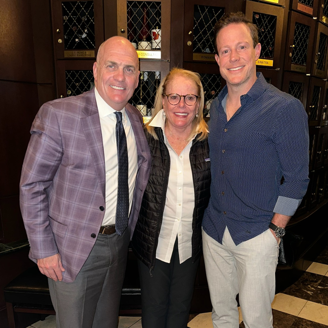 APTA's CEO Justin Moore, PT Pros' Founder Connie Hauser & PT Pros' CEO Gus Hauser at #APTA Leaders Summit in Washington, D.C. @aptatweets @policy4pt #PTAdvocacy #PhysicalTherapy #Physio #GetMoving #YourTeamIsHere #ChoosePT #LeadersInPT