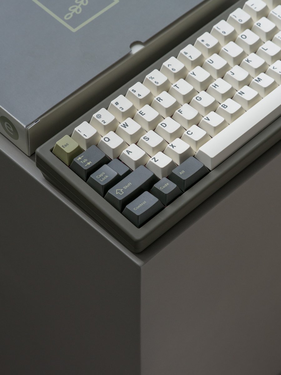 NovelKeys tweet picture