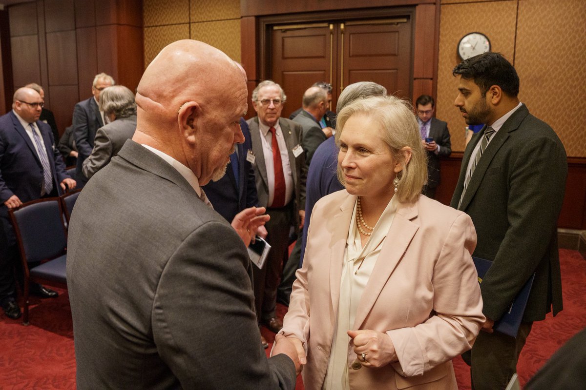 Letter carriers connect Americans all across the country and keep our economy and small businesses moving — literally! I had an incredible time meeting with members of @NALC_National, and I'm proud to fight alongside you to pass the Protect our Letter Carriers Act.