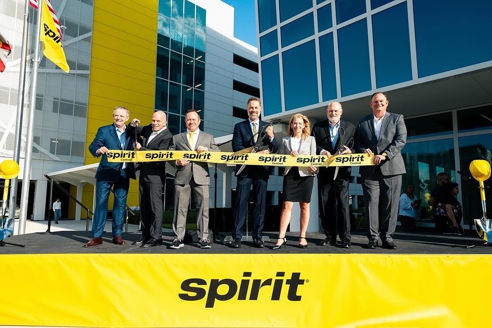 Spirit Airlines tweet media