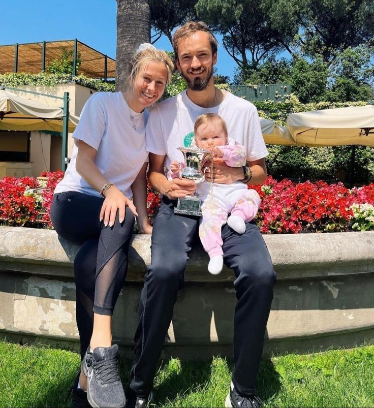 an itibariyle en sevdiğim tennis family ilan ettim