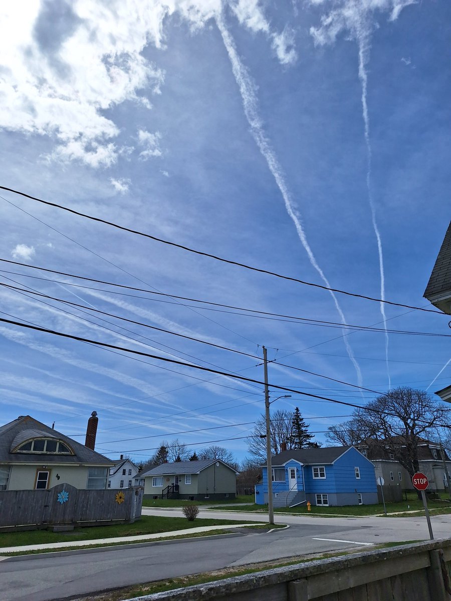 PatrickLeB34903's tweet photo. Over SW Nova Scotia. Deep blue skies with white puffy clouds until the jets flew above, then haze from the trails that never dissipate. 🫣 https://t.co/gzhAfWVCAd