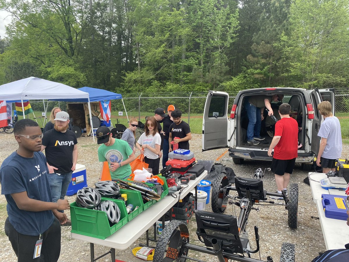 Campbell Engineering’s NASA Human Exploration Rover Team has arrived at the US Space & Rocket Center in Huntsville, Alabama, to compete against 70 other international teams. So proud of their hard work! They are ready to earn a podium finish! #NASAHERC #NCSpaceGrant @campbelledu