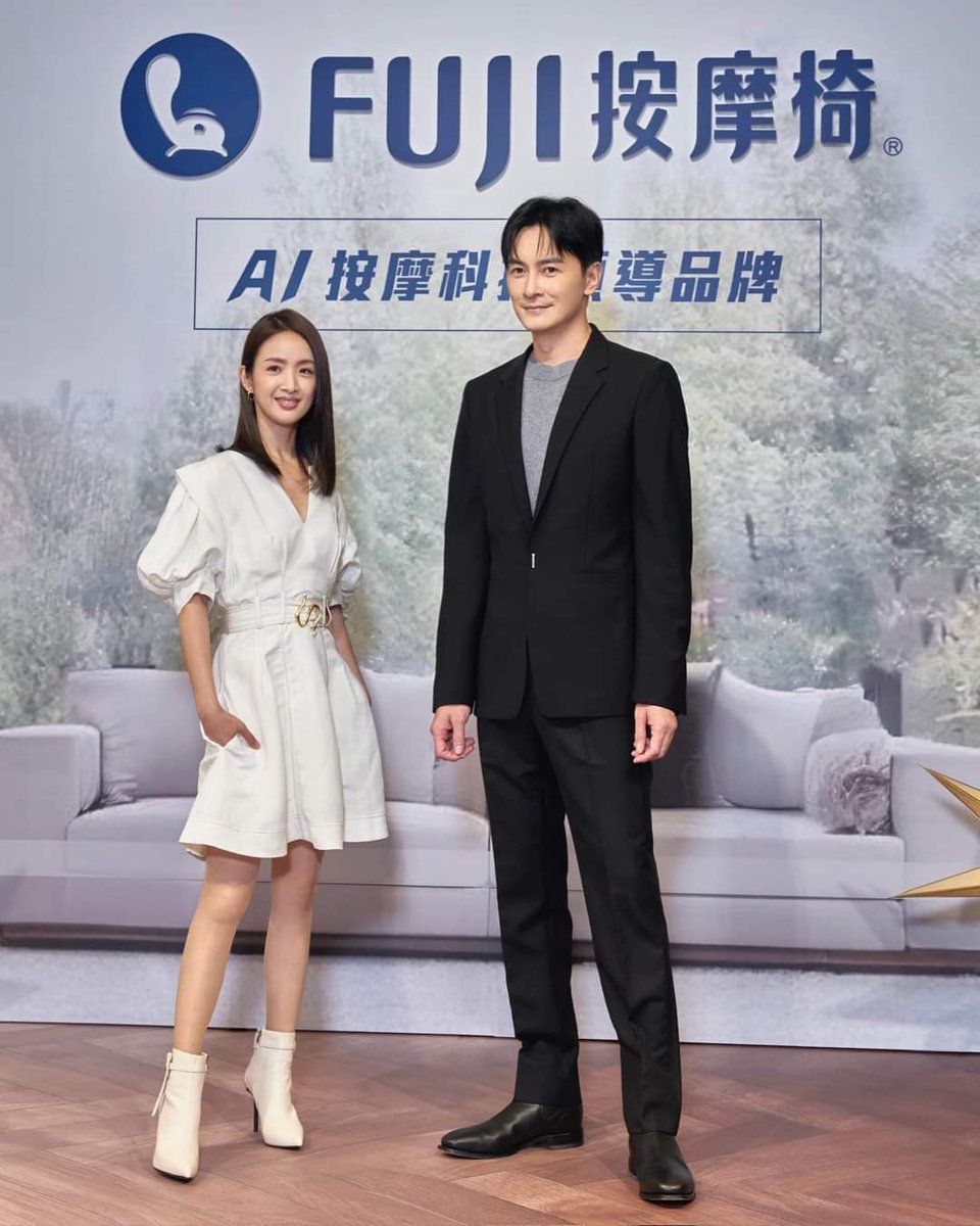 hotteststar2's tweet photo. Waaahhhhh... My Jiang Zhi Shu and Yuan Xiang Qin are reunited in Fuji 🥹

MY ARJOE HEART 🤩 

Their Chemistry is still chemistrying despite Ariel being married. Can they reunite in a drama, too? Please...... 🙏🏻

#鄭元暢 #JoeCheng
#林依晨 #ArielLin https://t.co/Oq8Bd5ll5C