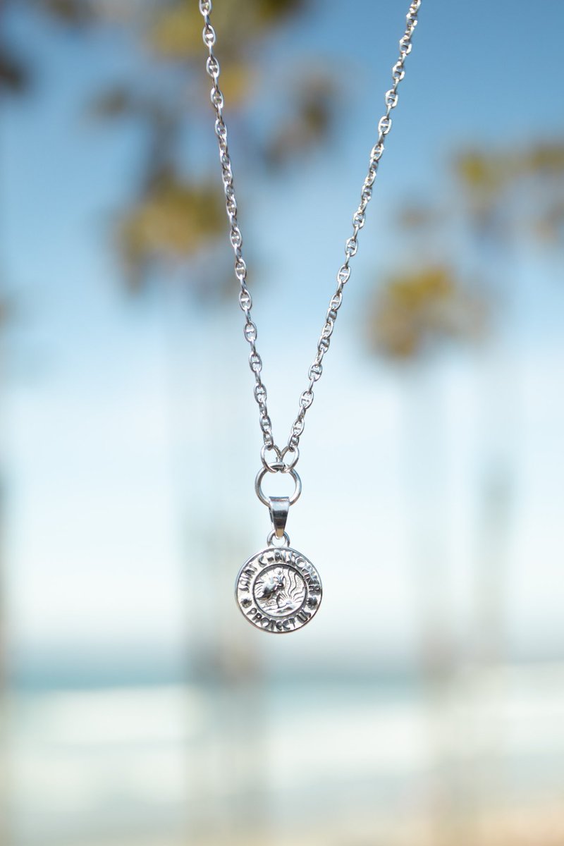 the Nostalgia Collection by Get Back Necklaces🌟

inspired by the 90s for those who live for sun kissed shores &amp; salty breezes🌊

shop the new arrivals on our site :)