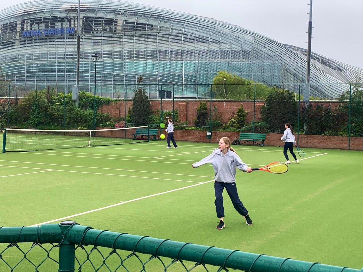 Well done to our Junior A tennis team who beat Alex & our Minor A tennis team who beat St. Andrews in their first Leinster League matches of the season! 🎾 #loretosport