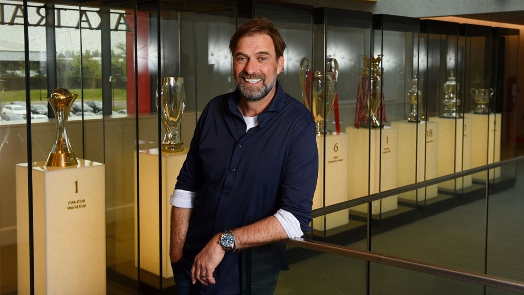 Willlrtz's tweet image. Grew up watching some absolutely horrible Liverpool teams thinking I’d never see us win anything 

Jurgen Klopp gave me more than I could ever dream of and some of the best days of my life 

For that I’ll forever be grateful 👍🏻