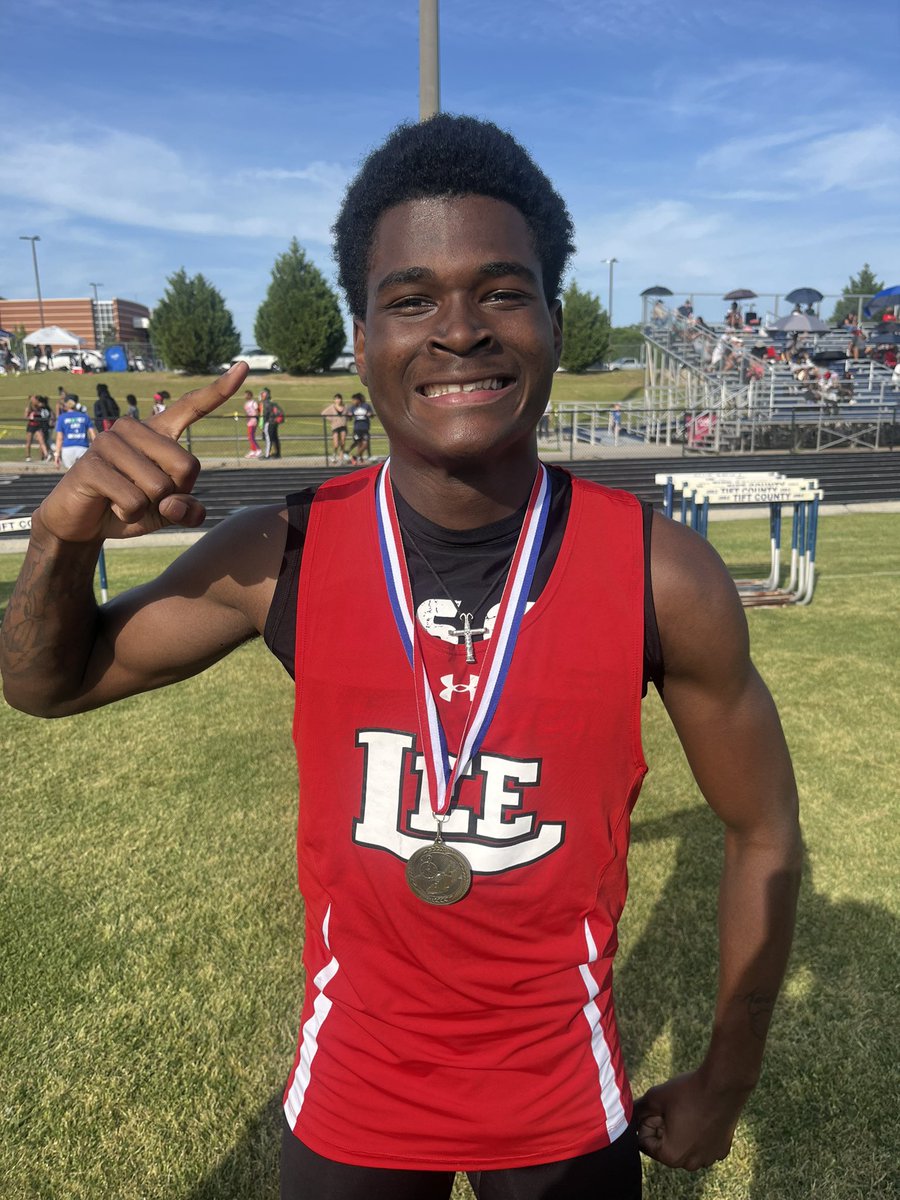 Congrats to our 2024 Region 1-6A REGION CHAMPION in the 300m Hurdles with a time of 38.99 secs Corey McDowell. @LeeAthletics1 @LeeCountySchool @LCHS_Panoptic @LCHSTrojans @TheTrojanRadio @rockerlee229 @coreymcdowell0