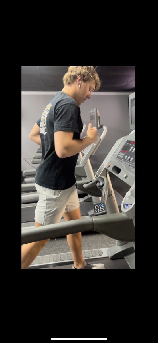 Jeff Bailey tweet media