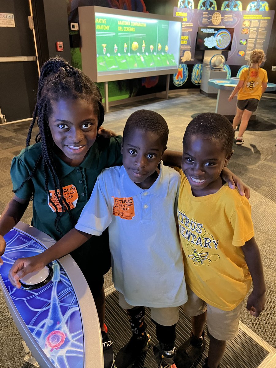 Andrea Monroe tweet media